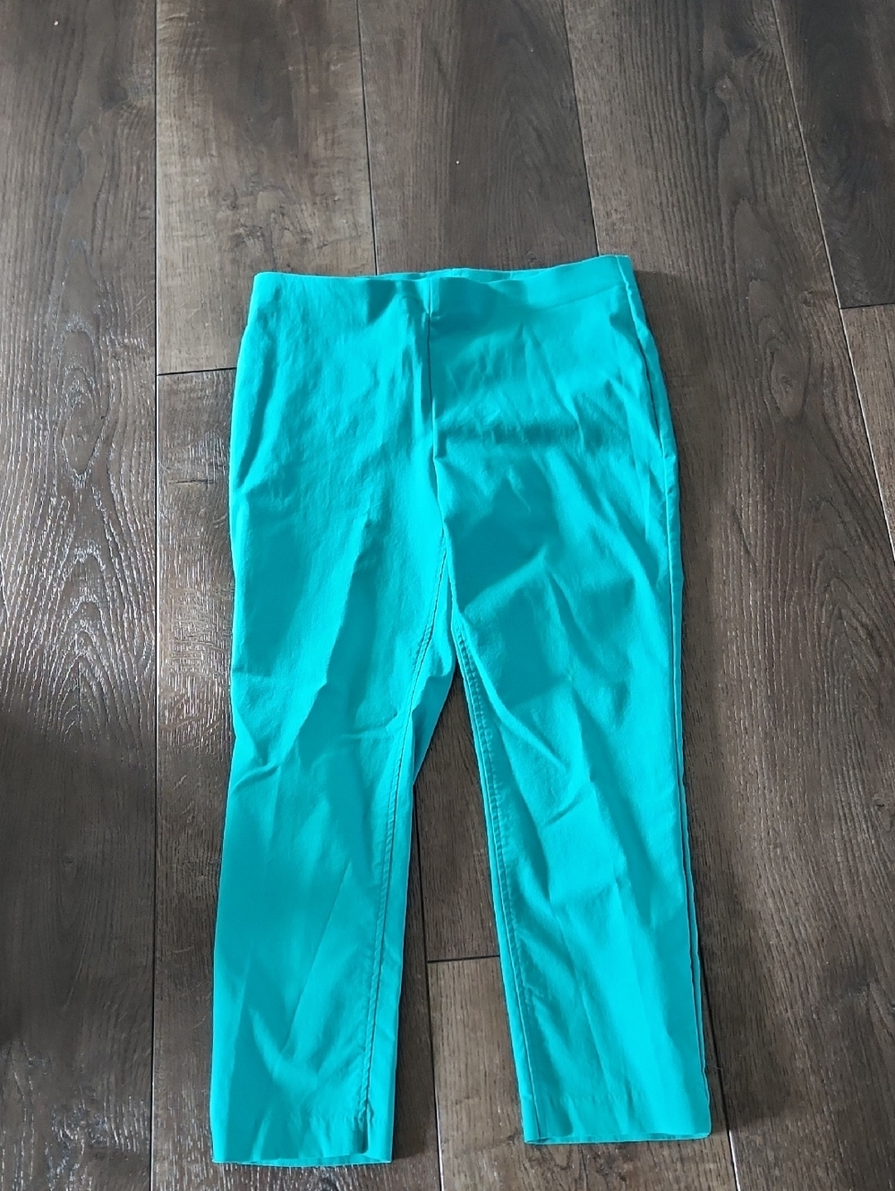Unbranded Green Capris Sz 10 EUC